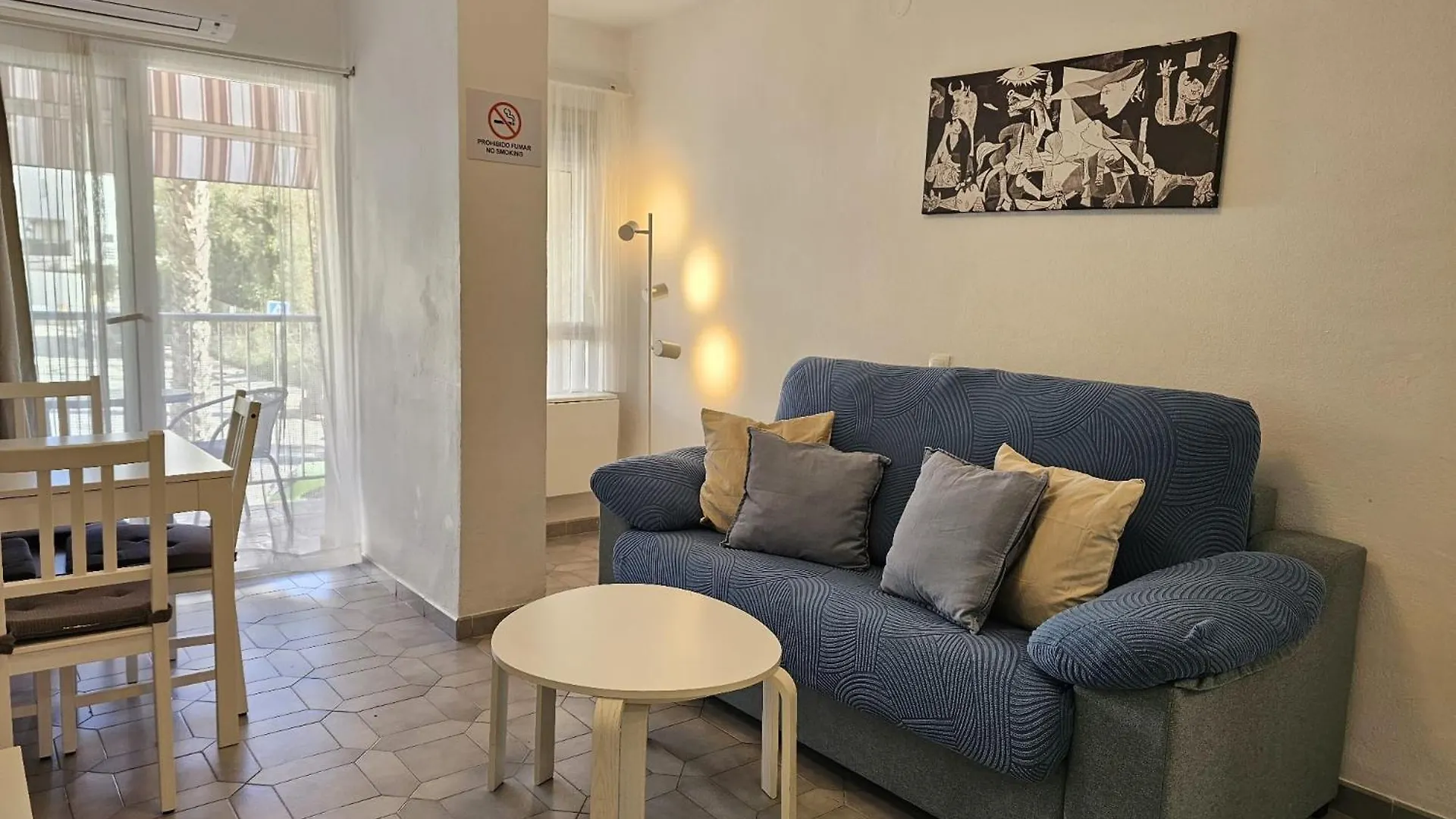 Apartamento Entero, Enormes Piscinas, Terraza Y Playa Benalmádena España